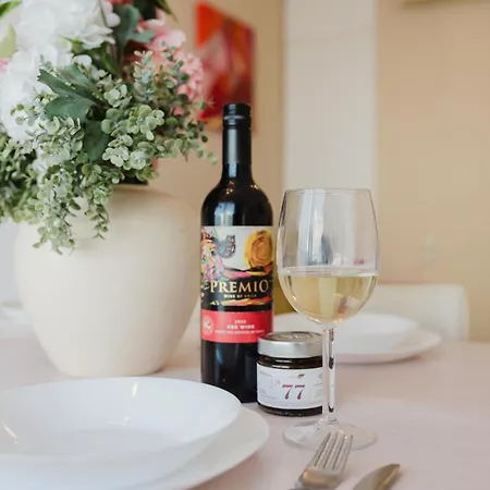 Tropea Court 2bed Penthouse In By Homely *