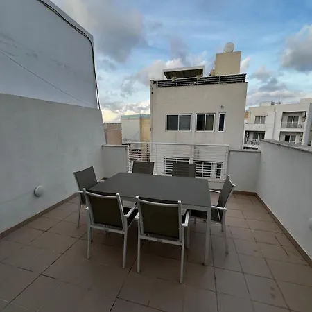 Apartamento Tropea Court 2bed Penthouse In By Homely