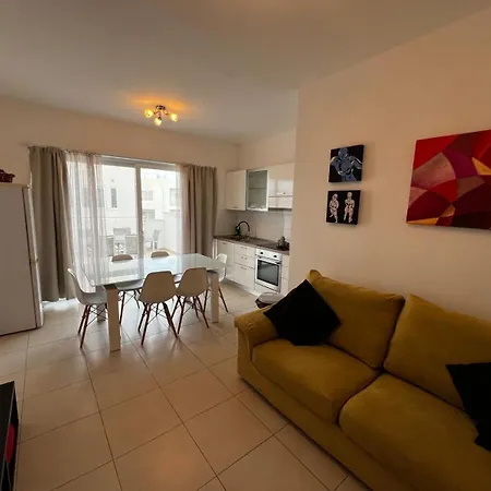 Apartamento Tropea Court 2bed Penthouse In By Homely *