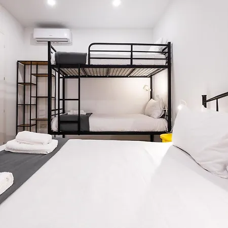 Tropea Court 2bed Penthouse In By Homely *