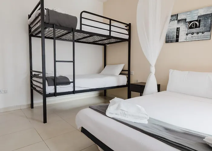 Tropea Court 2bed Penthouse In By Homely *